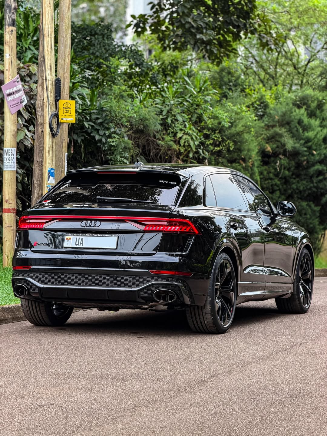 2023 Audi RS Q8 exterior photo 3